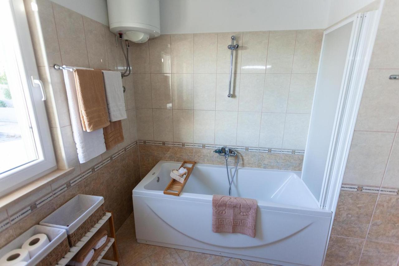 Apartment Jerry With Private Pool Milna  Zewnętrze zdjęcie