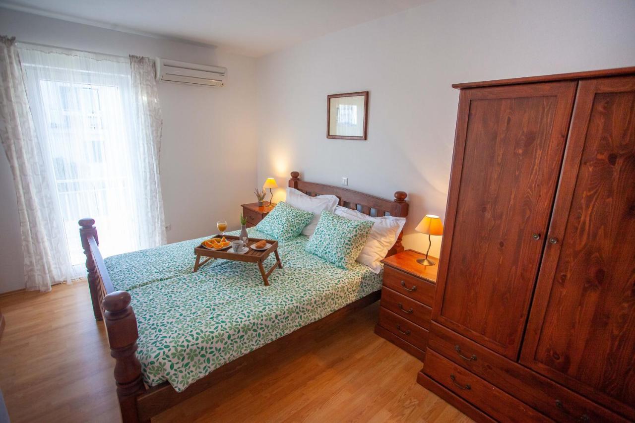 Apartment Jerry With Private Pool Milna  Zewnętrze zdjęcie